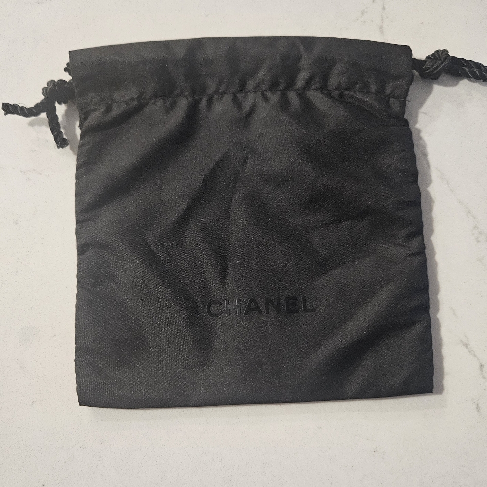 CHANEL Drawsting Assessories Pouch